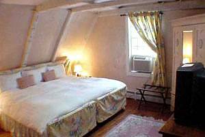 Cleveland House Inn Torre di Torre di Newport Esterno foto