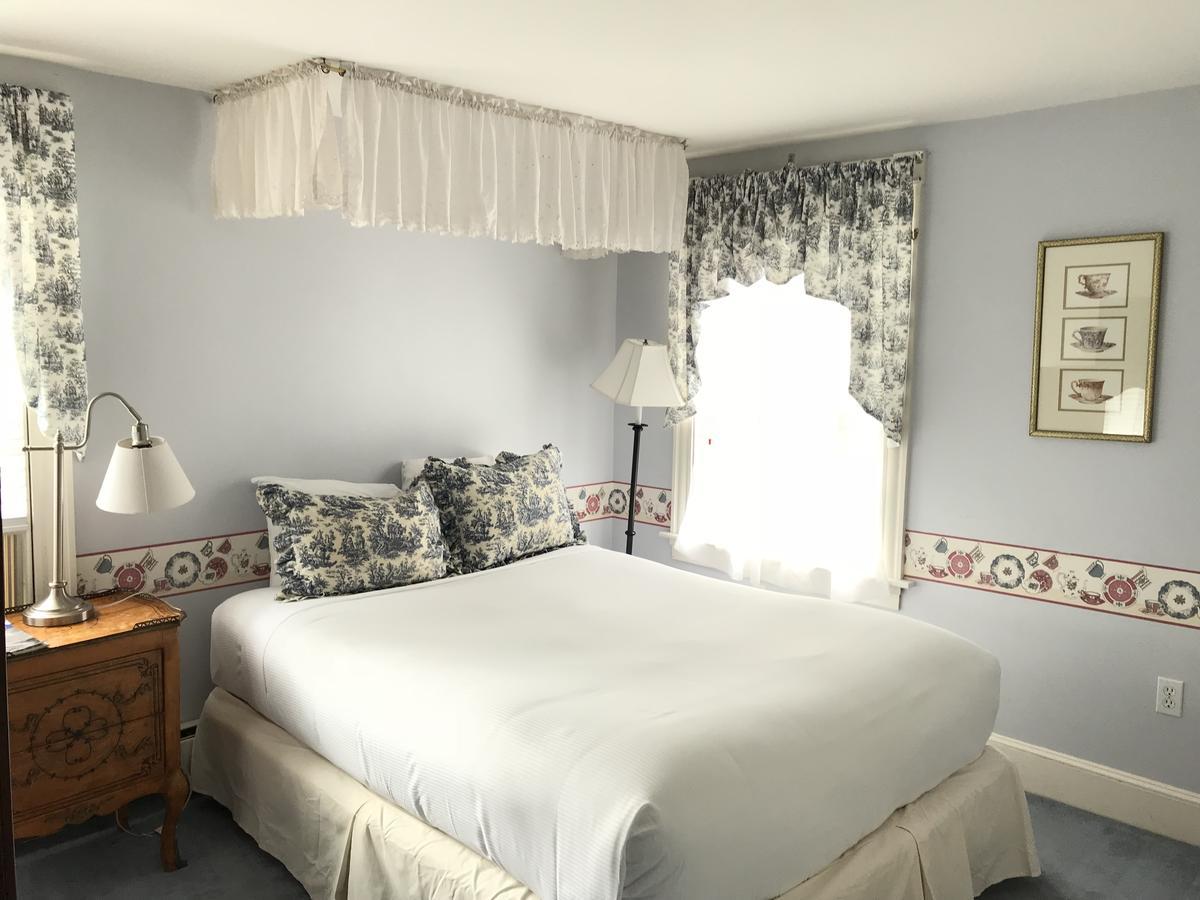 Cleveland House Inn Torre di Torre di Newport Esterno foto