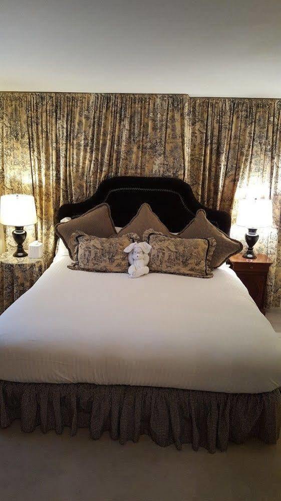 Cleveland House Inn Torre di Torre di Newport Esterno foto